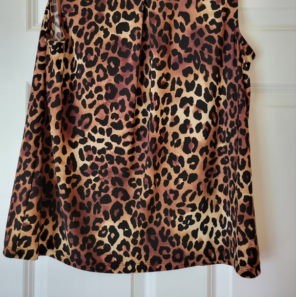 Anne Klein, Leopard print, tank top, Flowy, Zipper upper front, Women's size Med - Picture 3 of 4